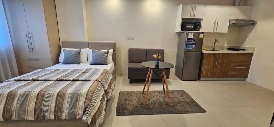 Matina enclaves condo studio type 6thfloor Apartment in Davao City