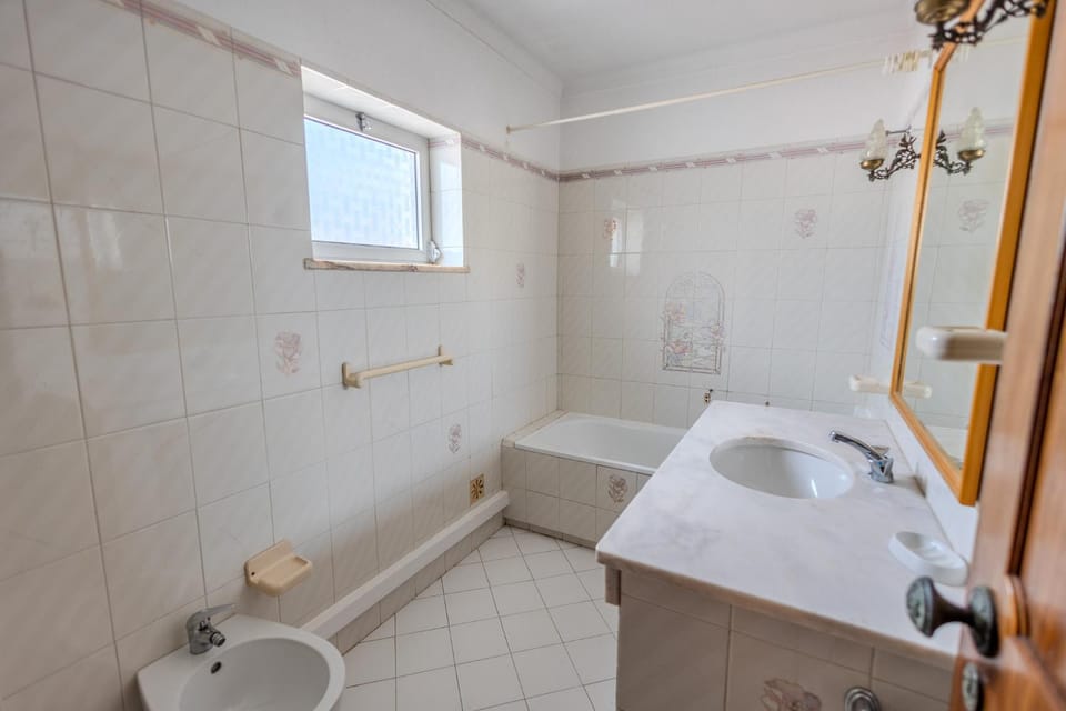 Toilet, Bathroom, Bath