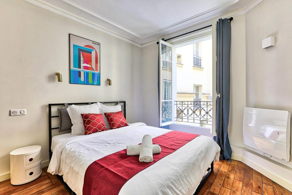 Le Velours - T2 Duplex Calme - Quartier Montmartre Lamarck Apartment in Paris