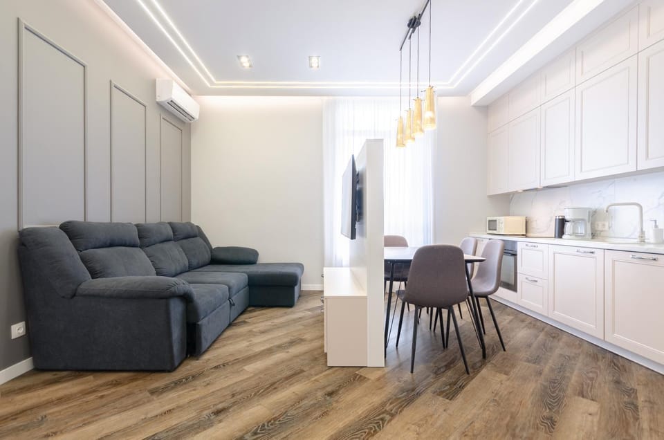Living room, Seating area, Dining area, air conditioner