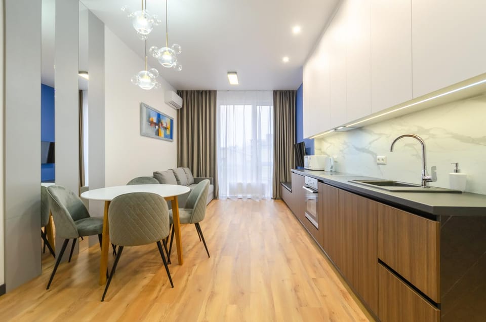Living room, Seating area, Dining area, heating, air conditioner