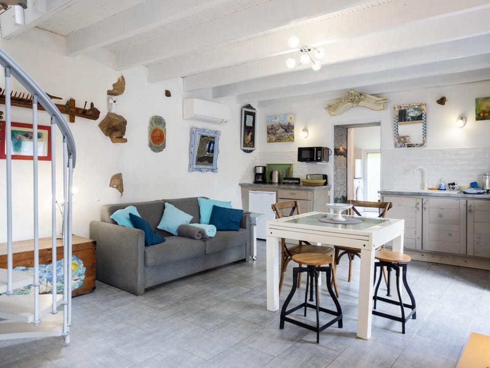 Property building, Living room