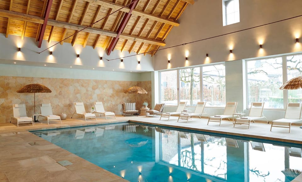 Swimming pool, Swimming pool