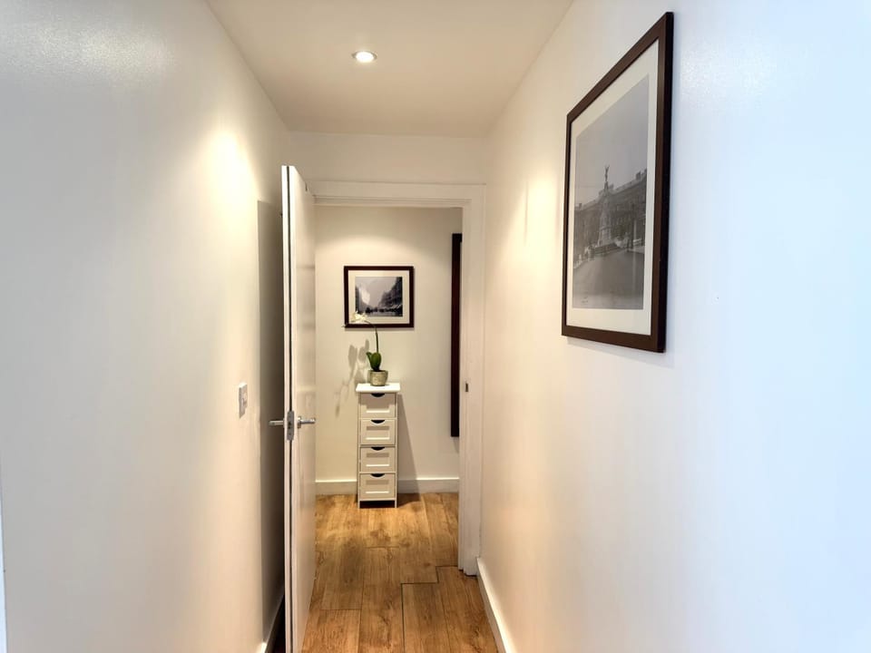 Central Brick Lane 2 Bedroom Flat - Private Patio Apartment in London Borough of Hackney