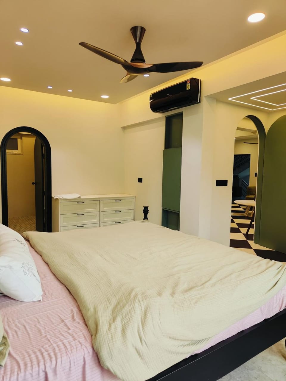 Ultra luxury sea view residence Apartment in Goa, India