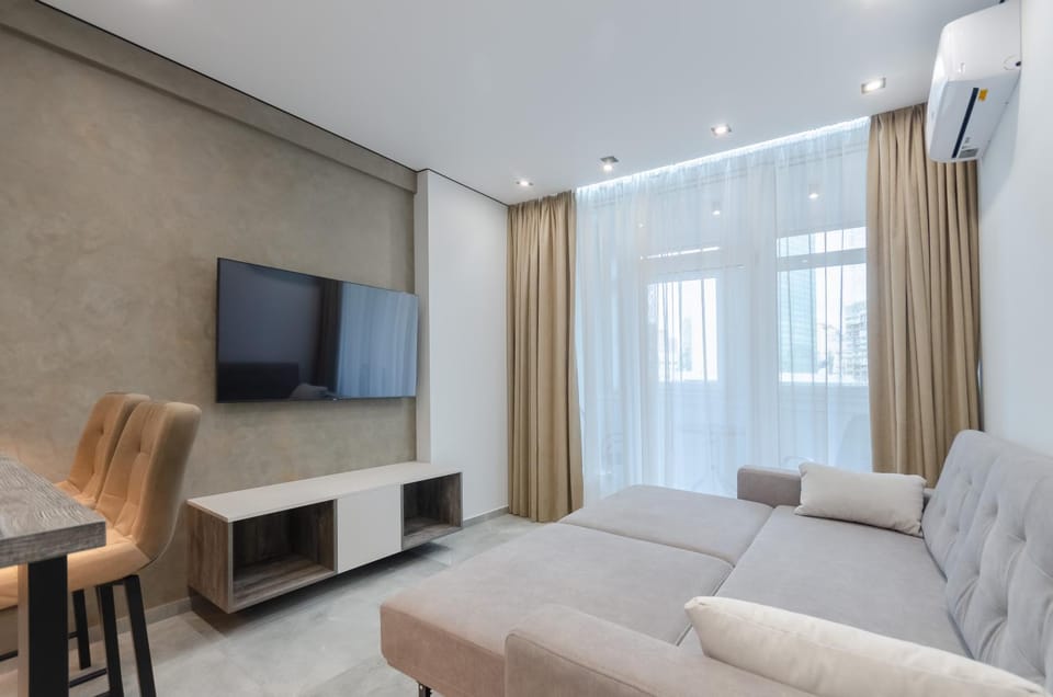 TV and multimedia, Living room, Seating area, air conditioner