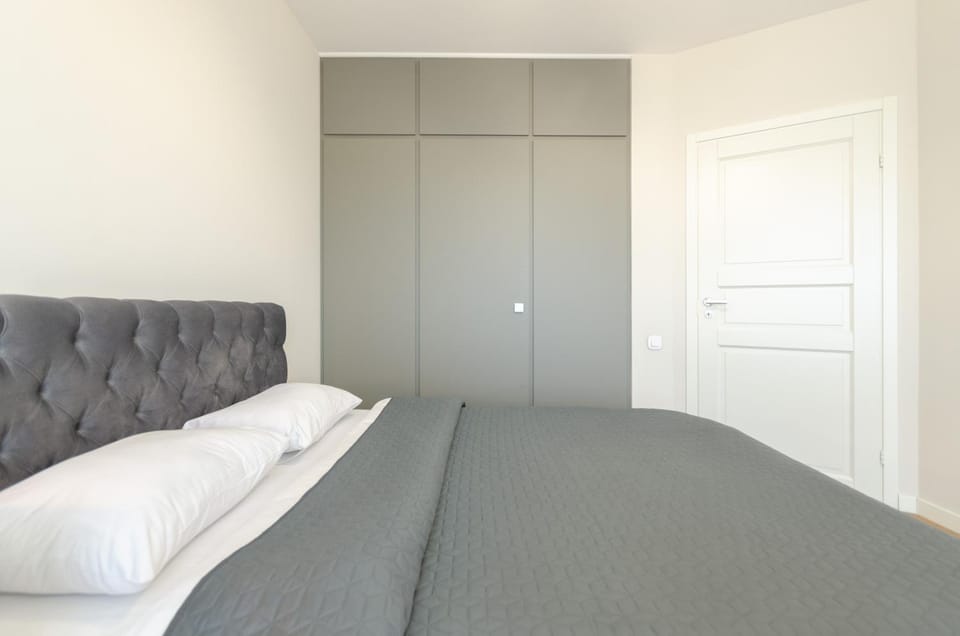 Bed, Bedroom, wardrobe