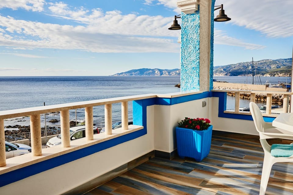 City view, Sea view, Sea view