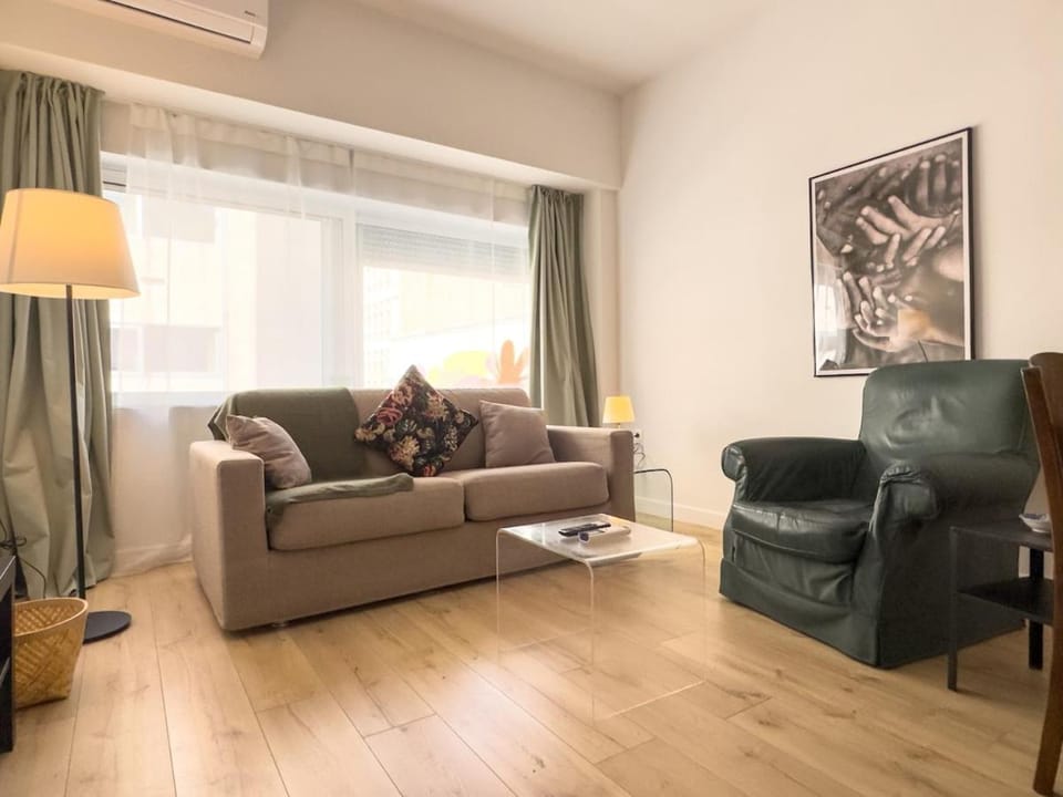 Central Athens Flat Near Metro Apartment in Athens