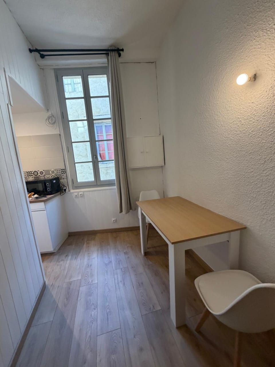 Wood vibes studio mezzanine - centre Écusson Apartment in Montpellier
