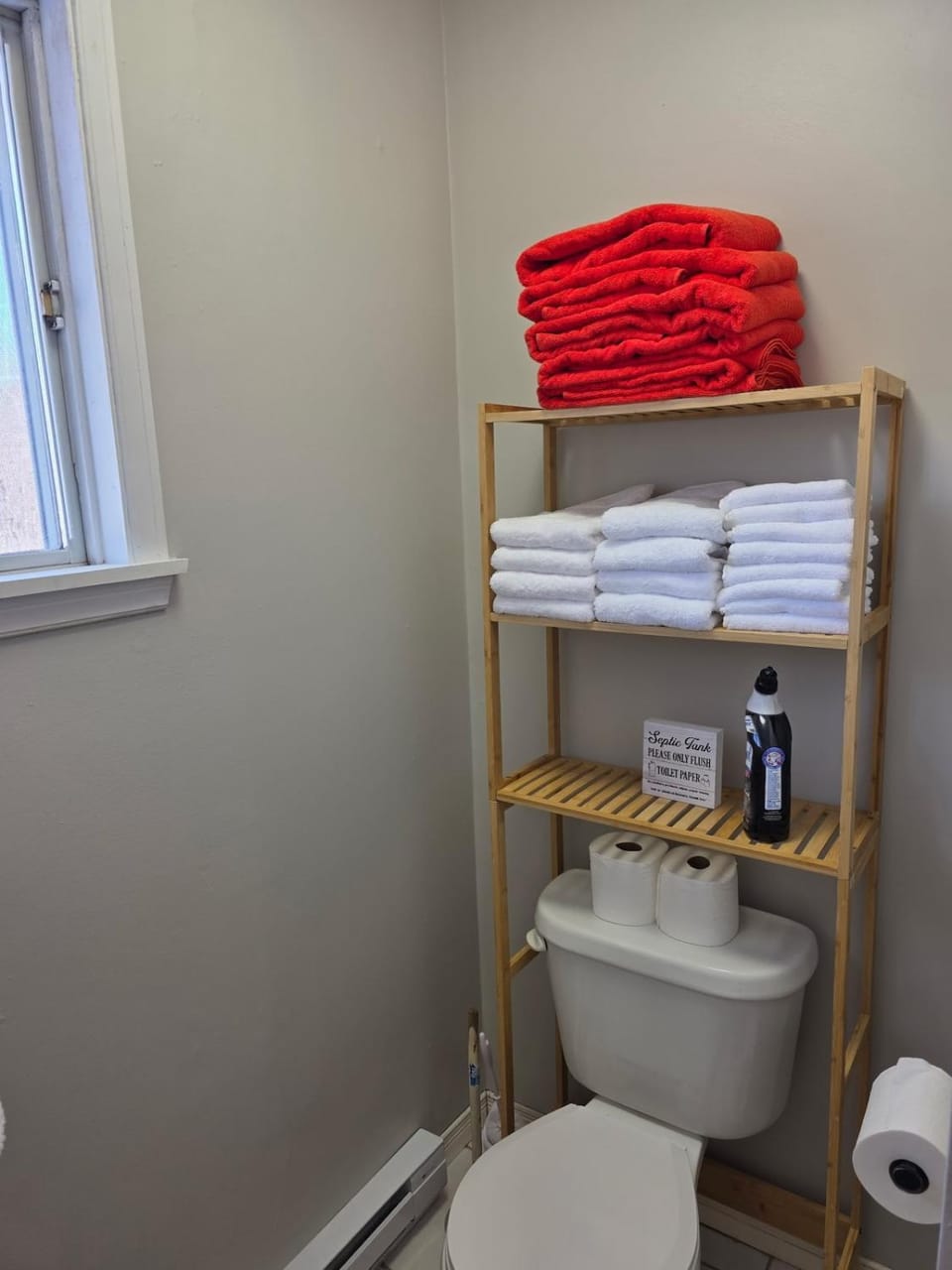 Toilet, Bathroom, towels