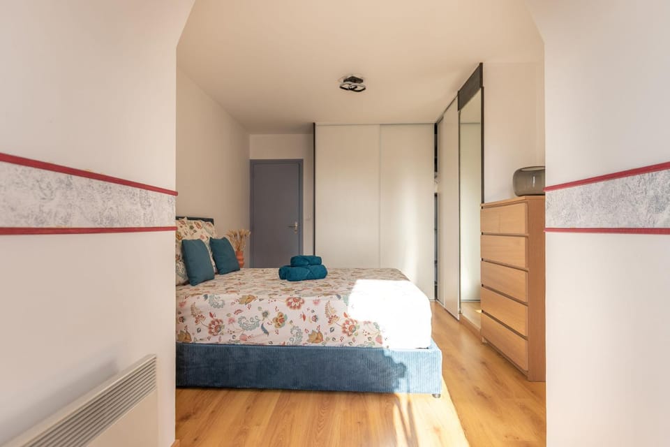 Bed, Bedroom, wardrobe