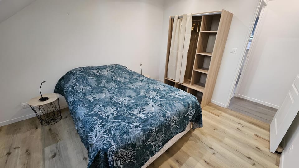 Living room, Bedroom