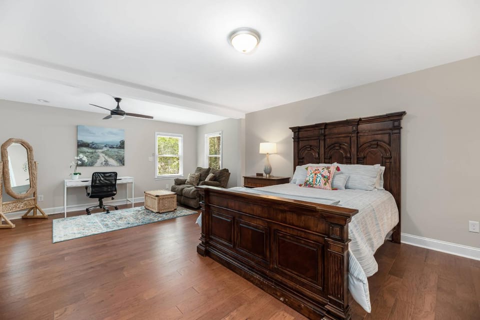 Peaceful Kannapolis Lodge House in Kannapolis