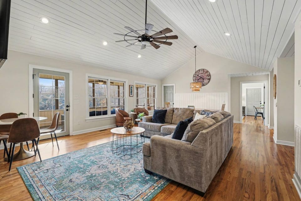 Fireside Retreat on Lake Norman House in Lake Norman