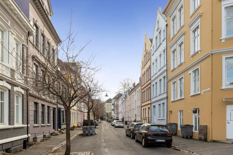 3BR Apartment in Charming Nygårdsøyden Apartment in Bergen
