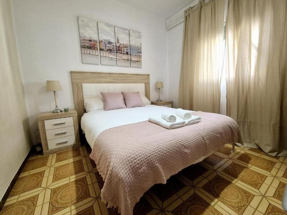 Triana Amplio Apartamento 44 Apartment in Seville