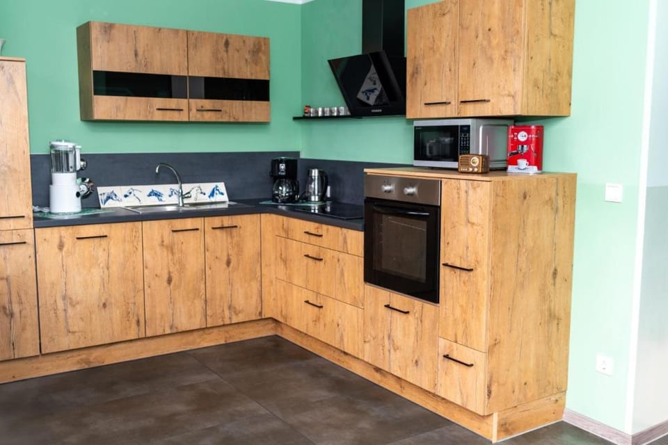 Kitchen or kitchenette, kitchen