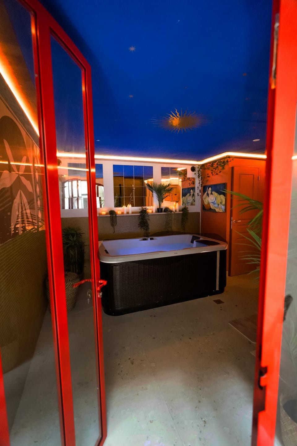 Dining area, Communal kitchen