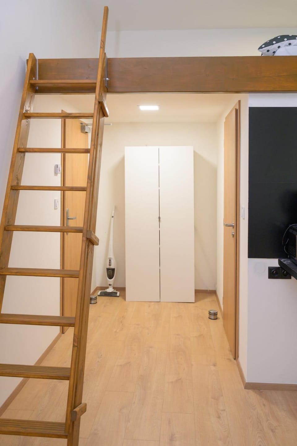 Modern New Town Studio Heart of the City Apartment in Prague