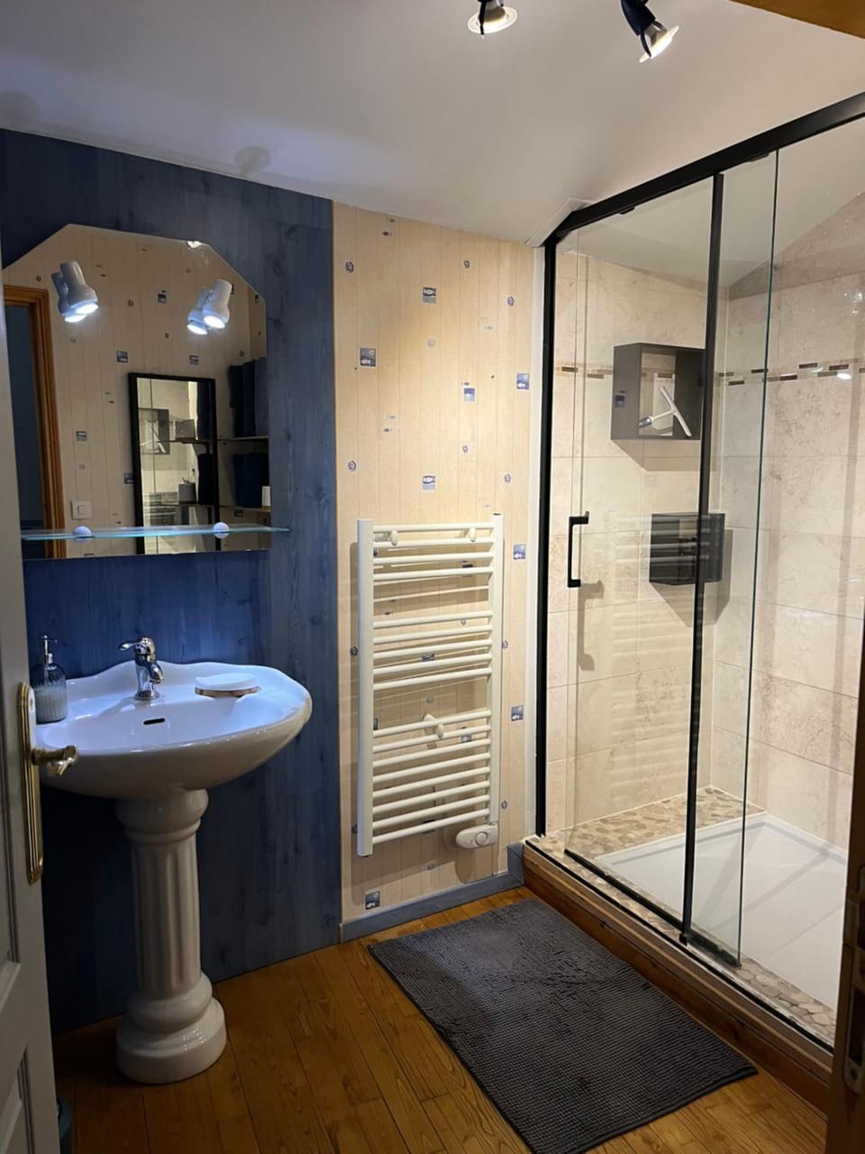 Shower, Bathroom