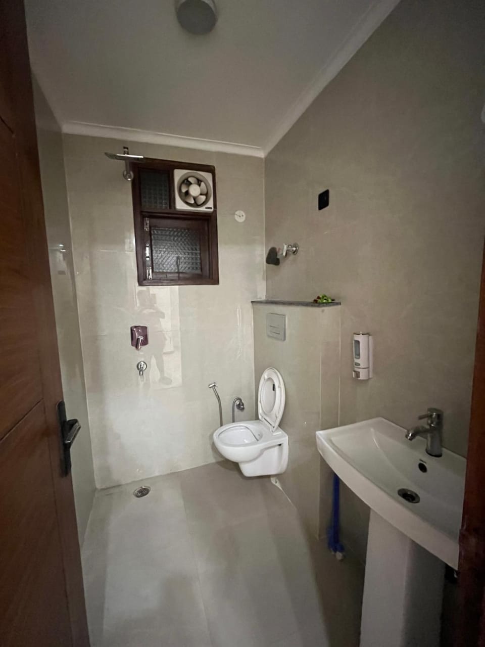 3BHK Independent Floor Apartment in New Delhi