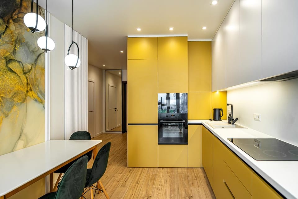 Kitchen or kitchenette, microwave, oven, pet friendly, stove
