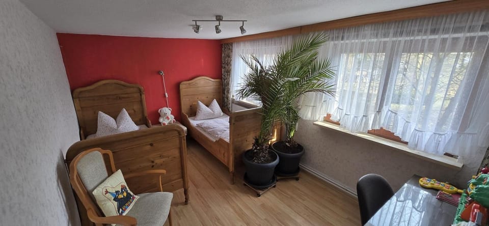 Bedroom, children