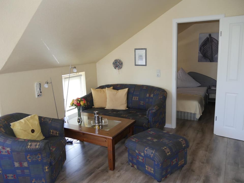 Haus Sonnenschein - Whg 9 - preiswerte komfortable Wohnung für die kleine Familie Apartment in Grömitz