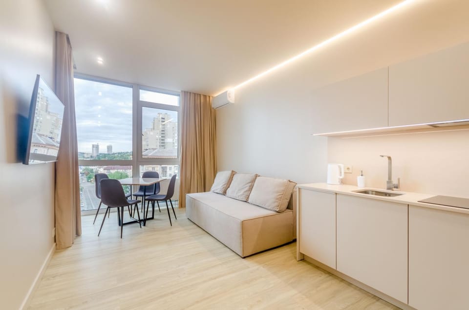 TV and multimedia, Living room, Dining area, air conditioner