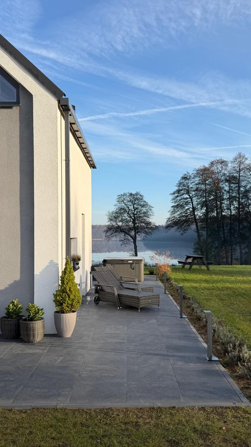 Property building, Day, Natural landscape, View (from property/room), Lake view