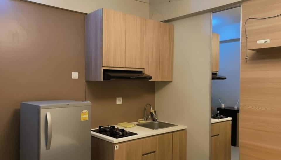 Kitchen or kitchenette, Communal kitchen