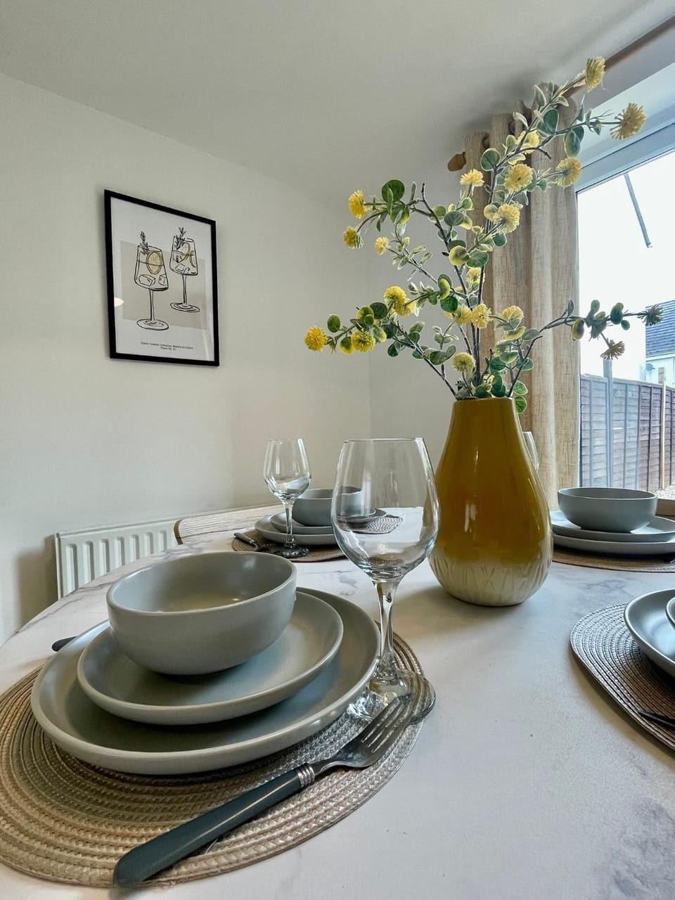 Food and drinks, Dining area