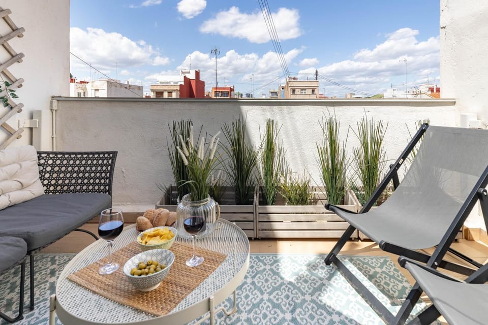 View (from property/room), Balcony/Terrace, Seating area