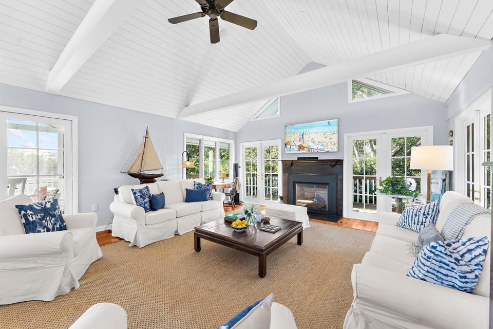 3703 Bonita Ct House in Seabrook Island