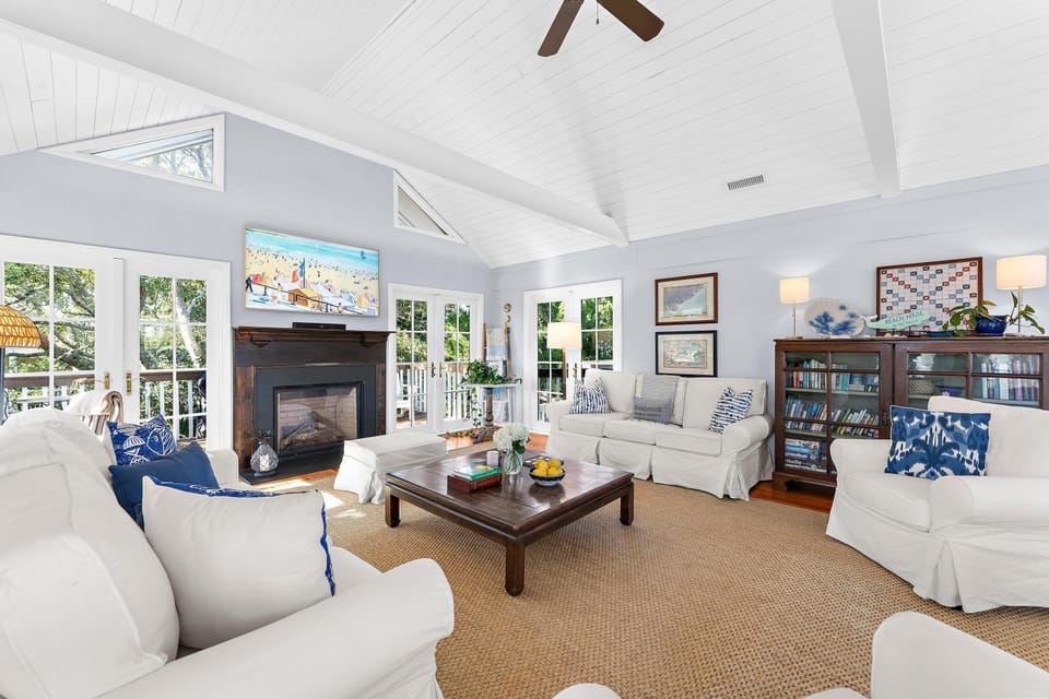 3703 Bonita Ct House in Seabrook Island