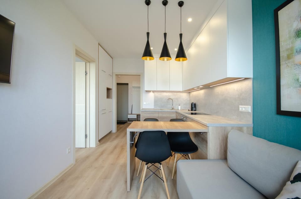 Kitchen or kitchenette, Dining area, stove