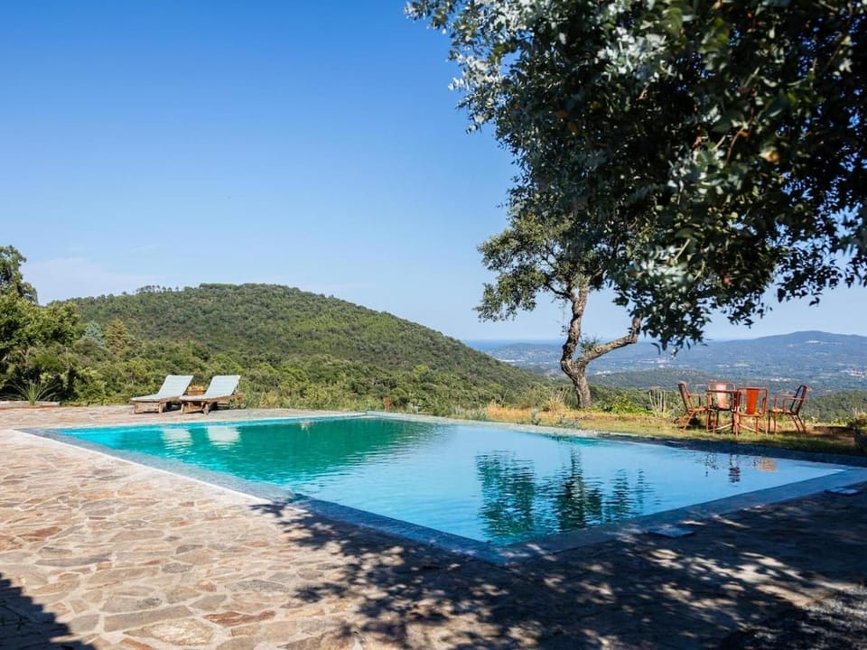 Mas Provençal 10 Personnes Vue Mer avec Piscine Villa in Grimaud