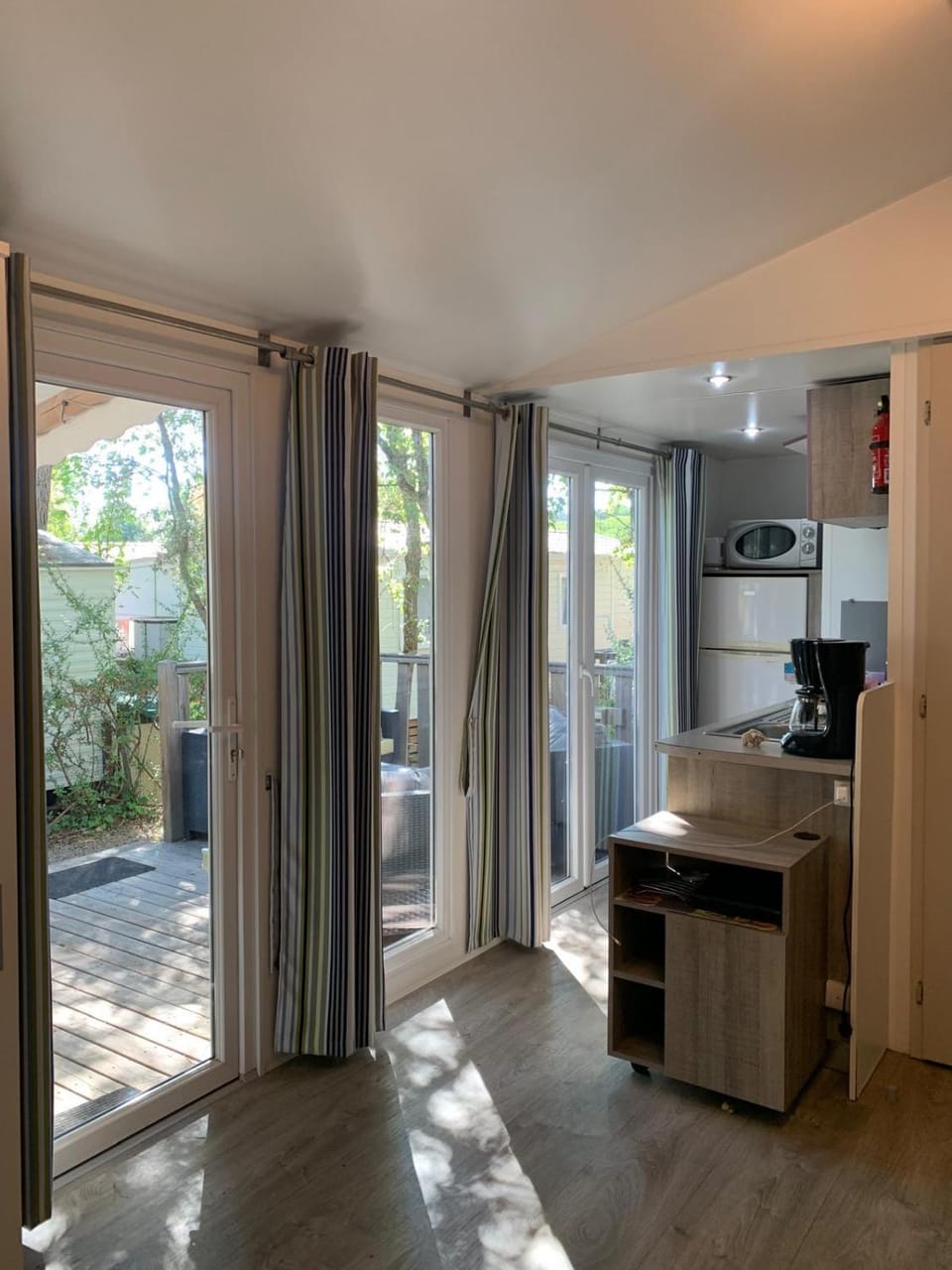 Comfortabel Chalet met 3 slaapkamers op Camping Leï Suves - Misuuf 518 Campground/ 
RV Resort in Roquebrune-sur-Argens
