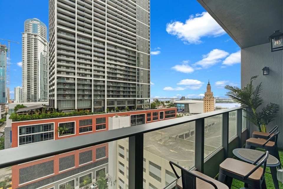 Balcony/Terrace, City view