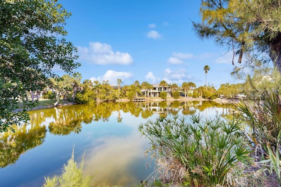 Mermaids Lair House in Sanibel Island