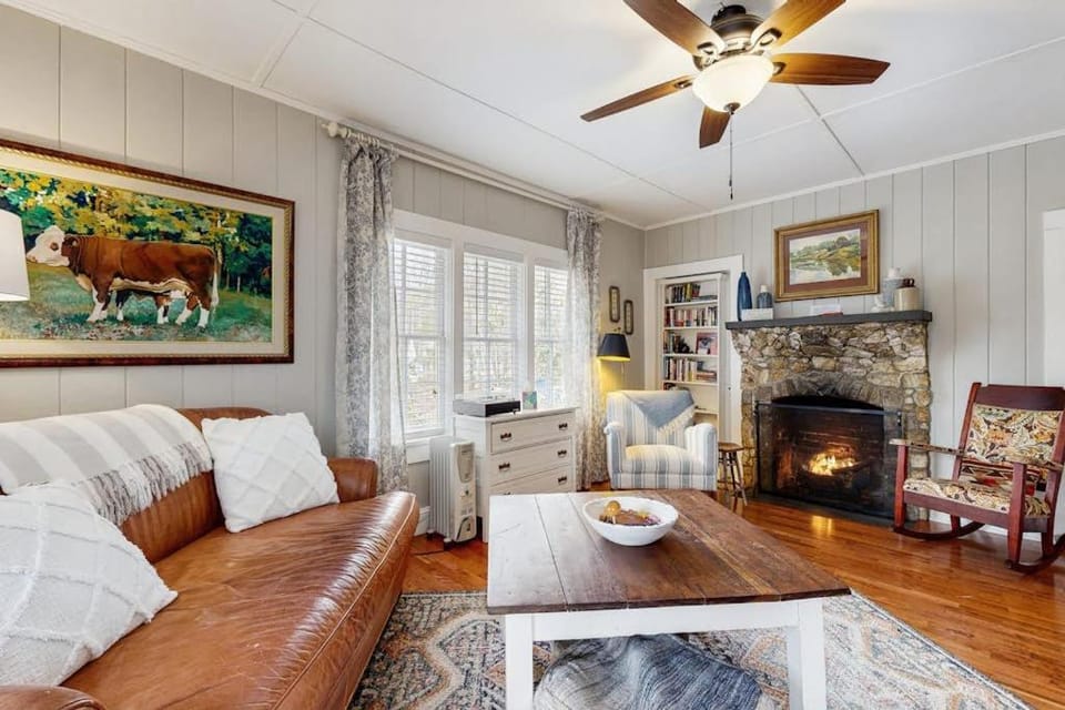 Bearcat Cottage House in Lake Junaluska