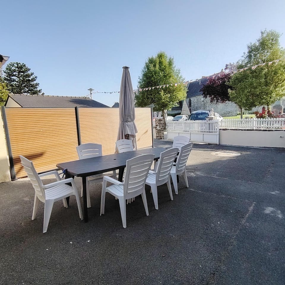 Patio, Dining area