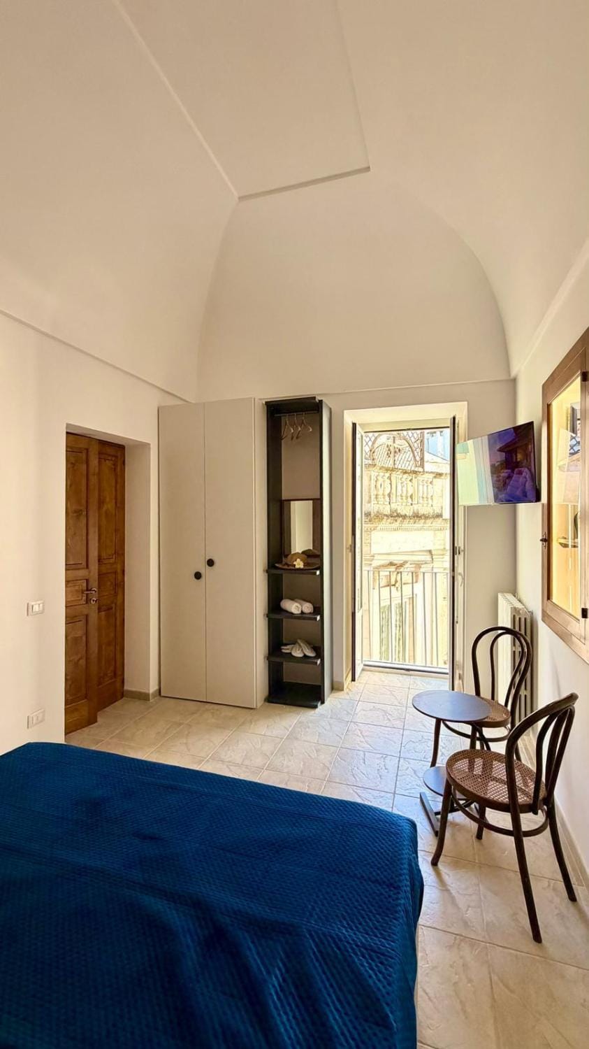 TV and multimedia, Bedroom, wardrobe