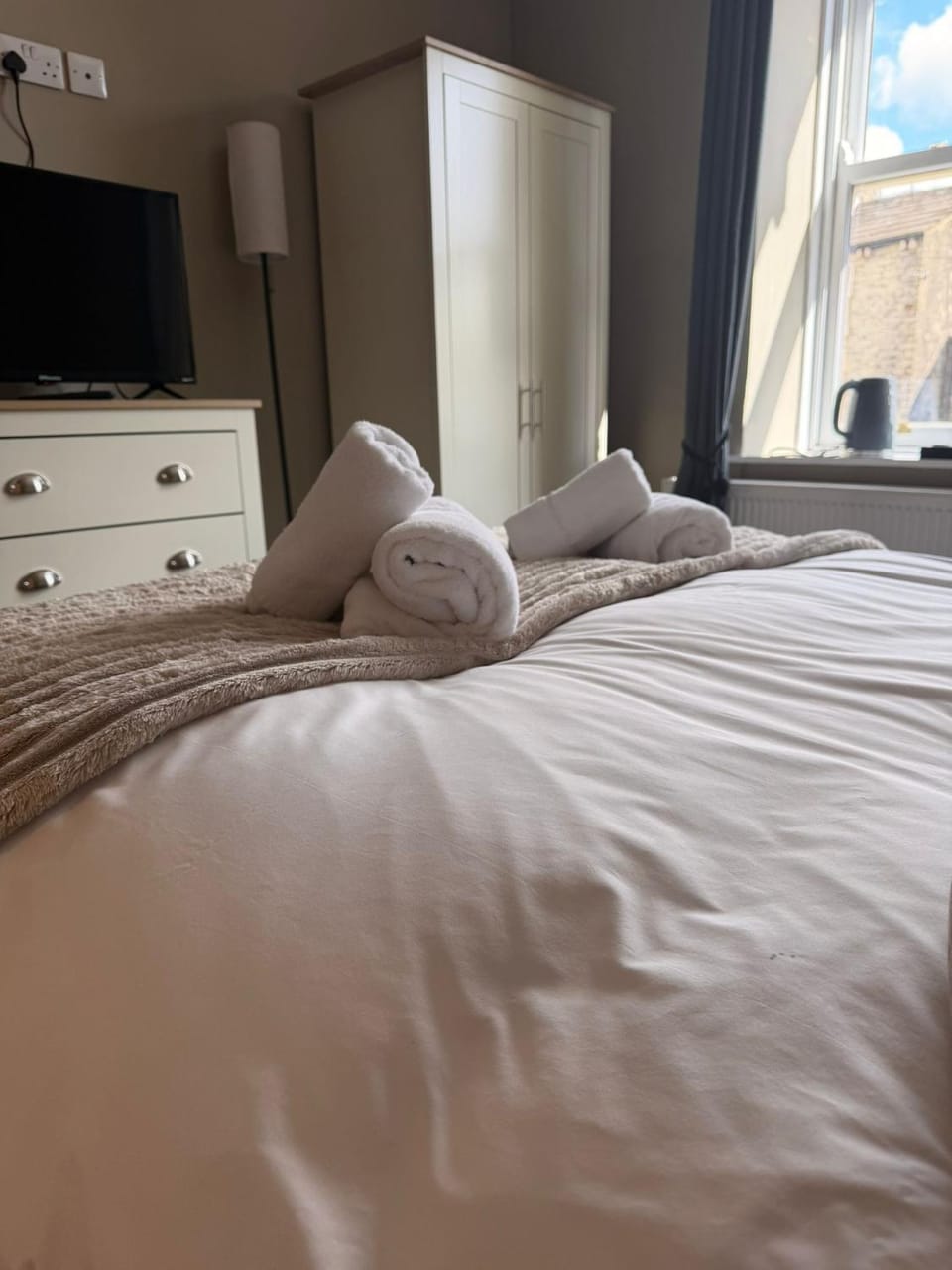 Bed, Bedroom