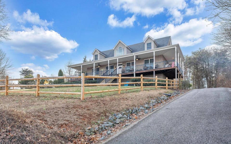 Property building, Spring, Day