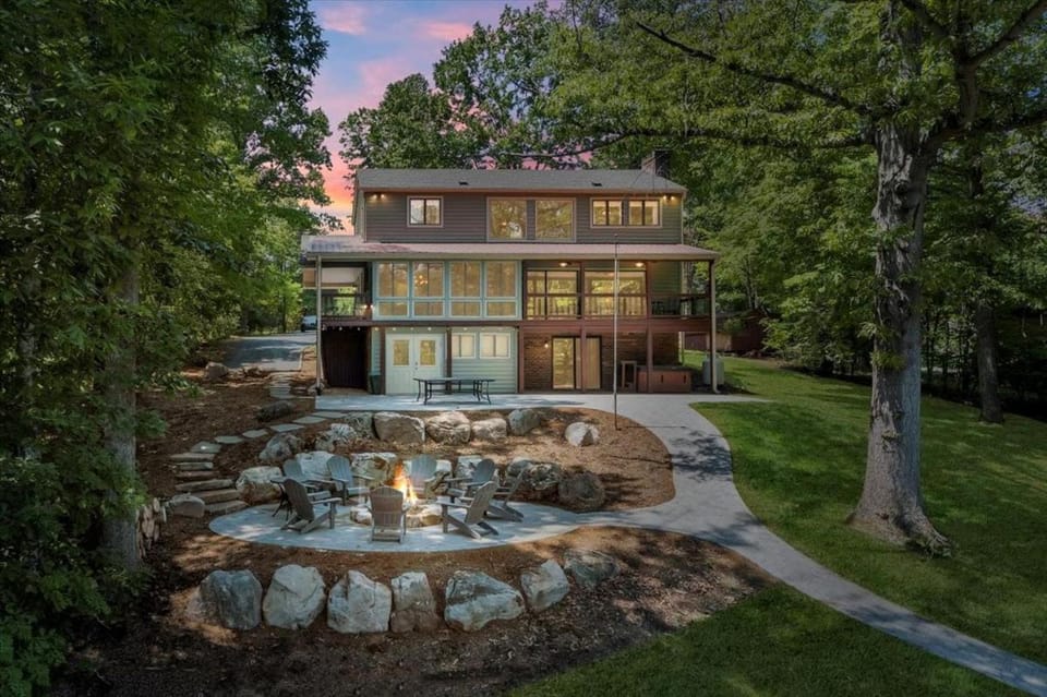 Property building, Spring, Day, fireplace