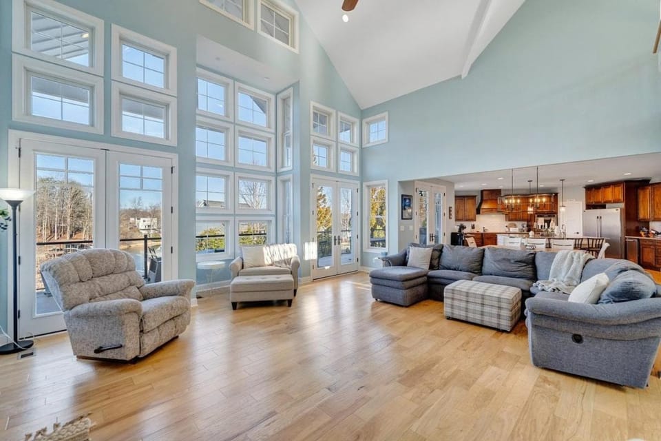 Living room, Seating area