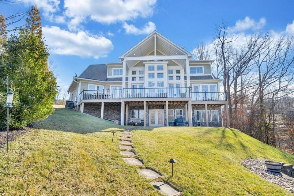 Property building, Spring, Day