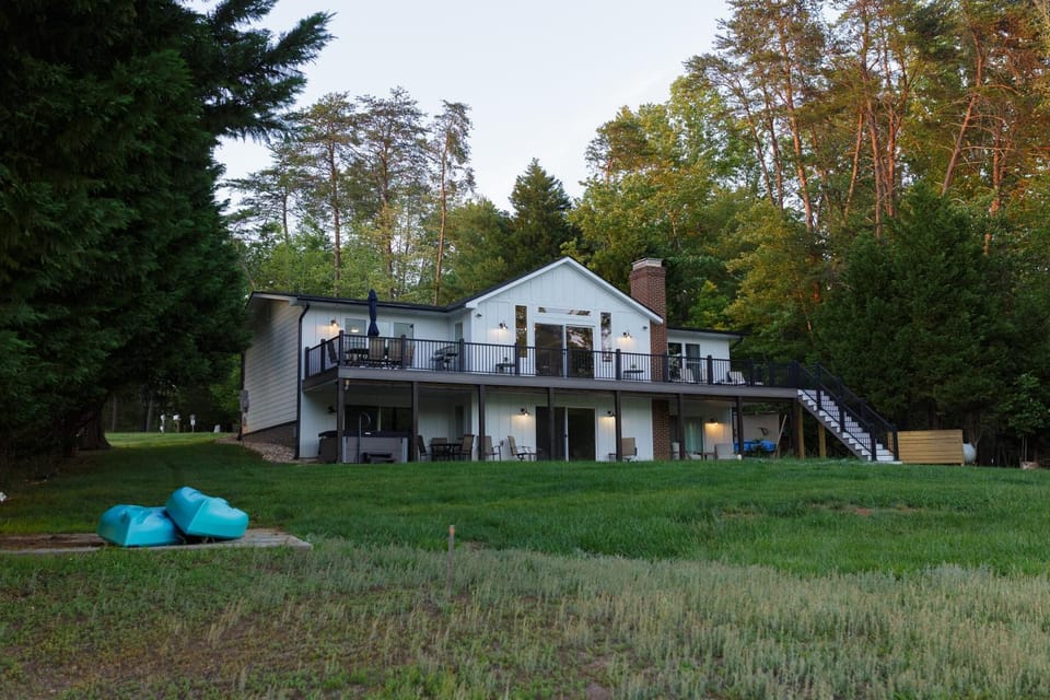 Property building, Day, Natural landscape